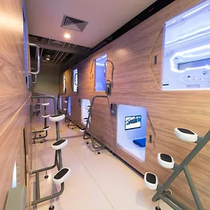 カプセルホテル Passgo Digital Airport Bali クタ